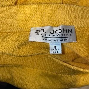 Womens St. John skirt